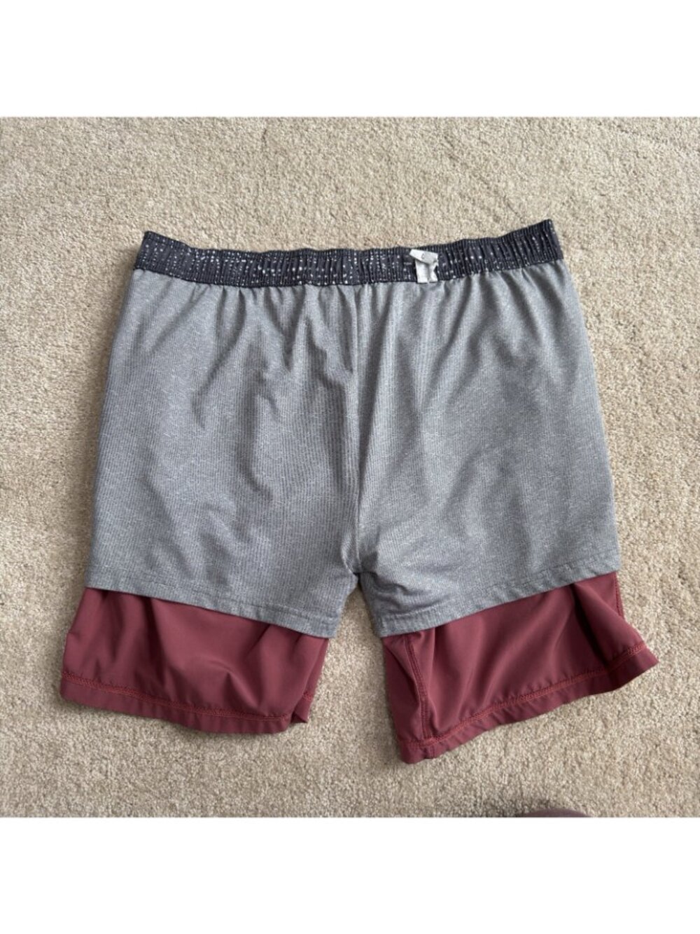 Vuori Kore Shorts 7" Mens Lg Gray Salt Water Red Athletic Drawstring Lined V302 - Picture 6 of 9